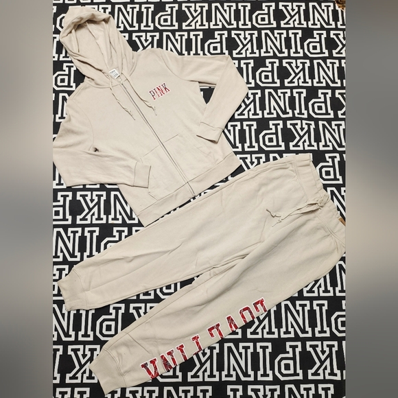 #492 VS Pink Cream & Red Plaid Set 😍 - Picture 3 of 12